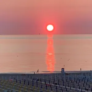 https://hotel-principe-rimini.emilia-romagnahotels.net